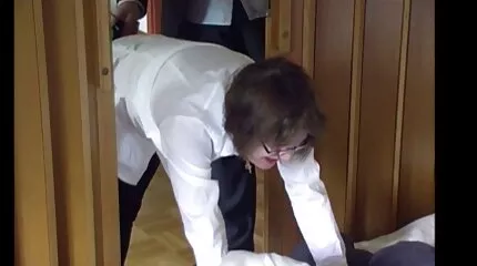 Russian Belleniko ตกลงที่จะ ฟรี เซ็ก วีดีโอ blowjob และมีเพศสัมพันธ์ในหีโกนขน