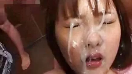 พี่สาวหัวแตก ดูดน้องชาย วิดีโอ หนัง โป๋ ตอนพ่อแม่ไม่อยู่บ้าน